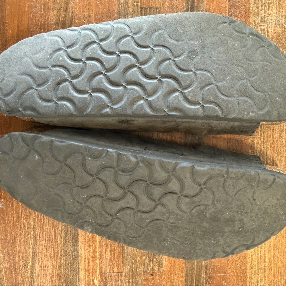 Birkenstock Women’s Black Arizona - Picture 5 of 6
